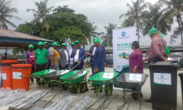 Donation of waste disposal tools at Port Harcourt Beach  by NDDC